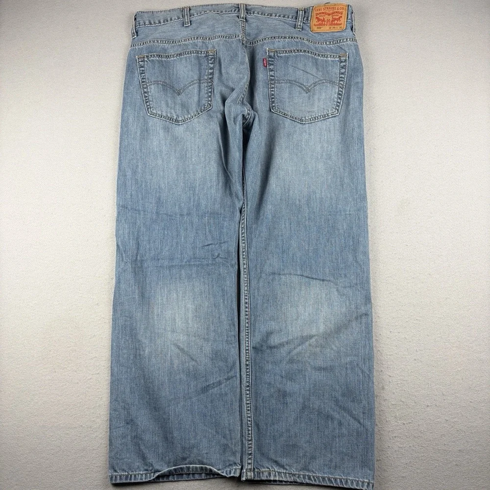 Levi's 569 Loose Straight Jeans Men's 38x30 Fits 40x29 Light Wash Denim